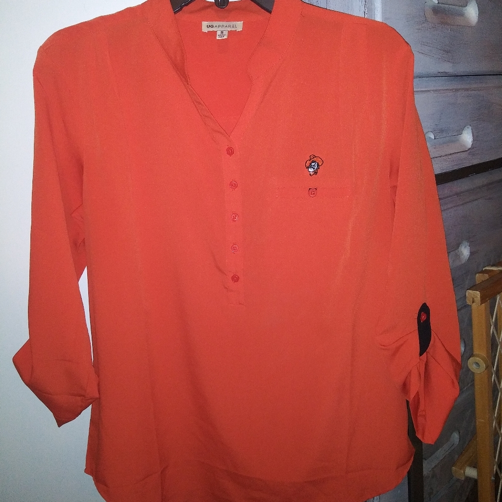 Small orange 3/4 sleeve women's top